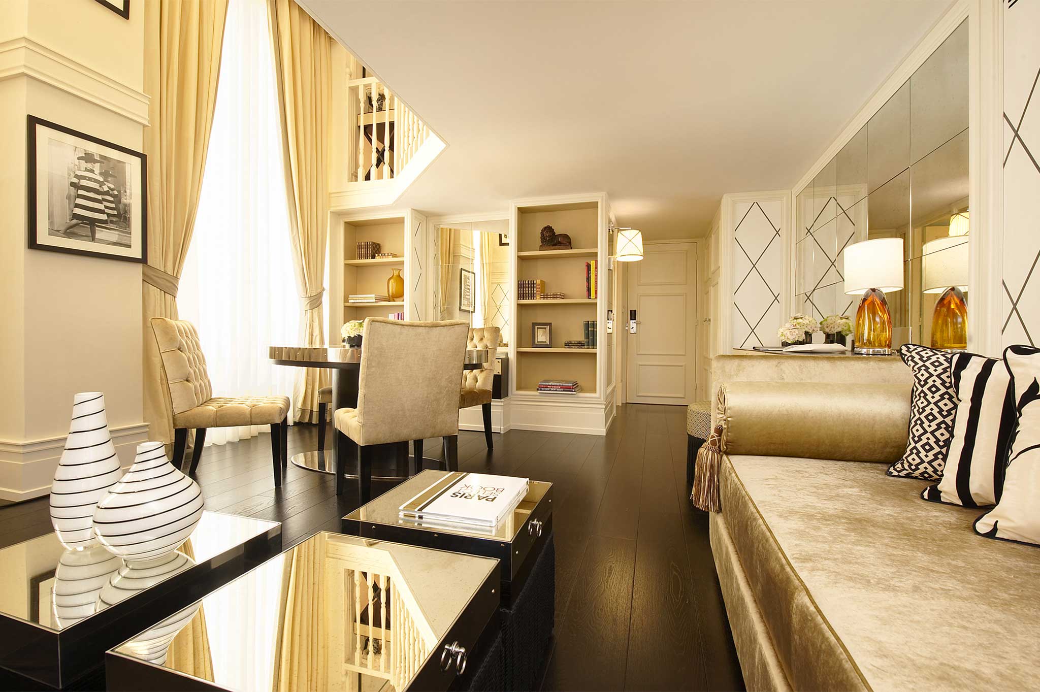 Boutique-hotel-in-central-Paris-Castille-Duplex-Living-Room